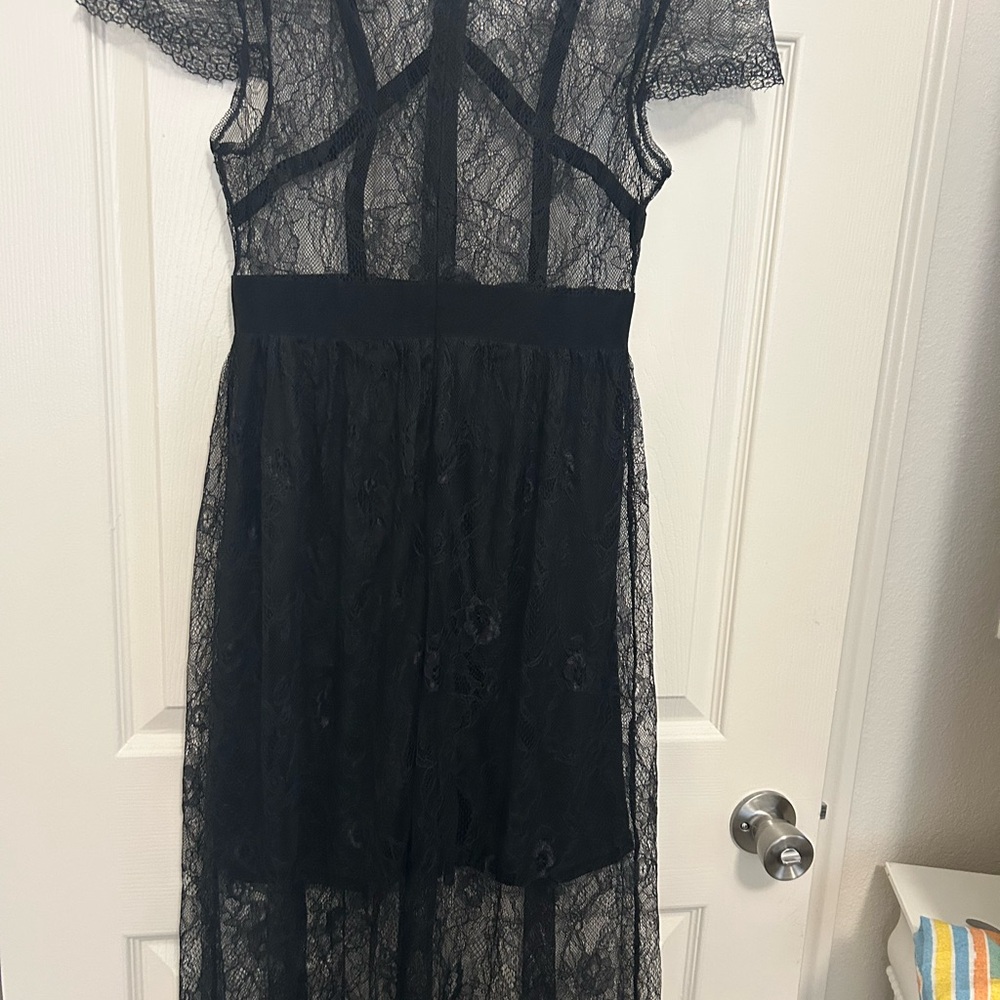 Fashion Nova Black Maxi Dress Elegant Flowing Design